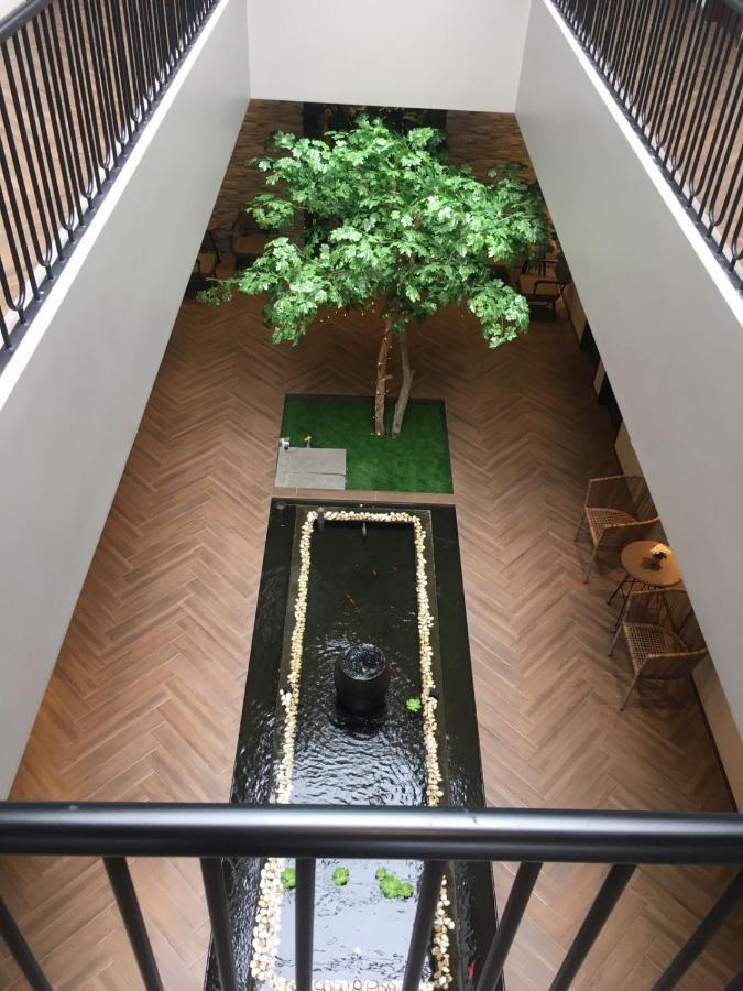 Esma Family Guesthouse Malang Exterior foto